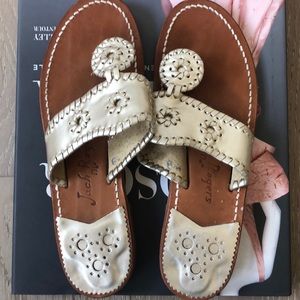 Jack Rogers Hamptons metallic thong sandal